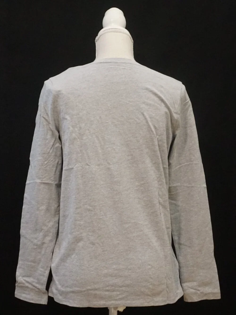 Cat & Jack Gray Multi-Cultural Party Long Sleeve Tee Girl’s XXL (18)